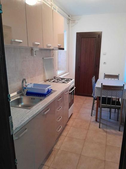 Inchiriez garsoniera - 3