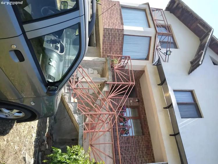 vila superba, de vanzare, intr-o zona pitoreasca - 10