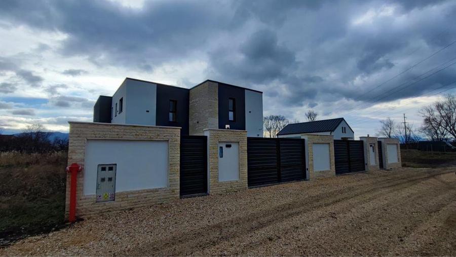 Casa 4 Camere Cartierul Stupini - 12