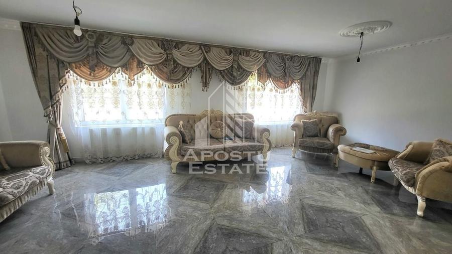 Casa individuala renovata,4 camere,garaj,teren 540 mp,Plopi - 2