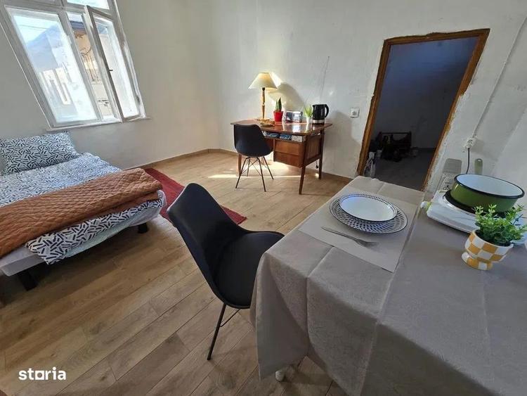 Central - Vanzare casa 5 camere - Str. Stelelor - 4