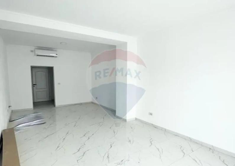 Spa?iu de birou in zona Podgoria - 3