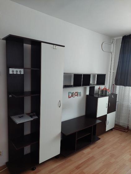 Proprietar inchiriez apartament doua camere decomandat in Drumul Taberei  - 1
