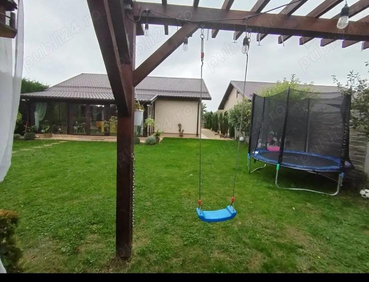 Proprietar vand casa pe parter, individuala, in loc. Utvin - 4