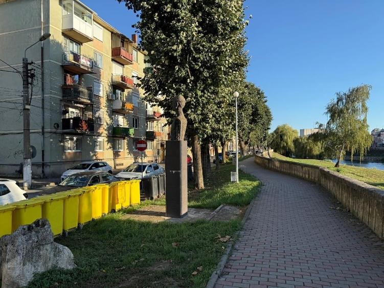 Apartament cu 3 camere de vanzare ultracentral - 2