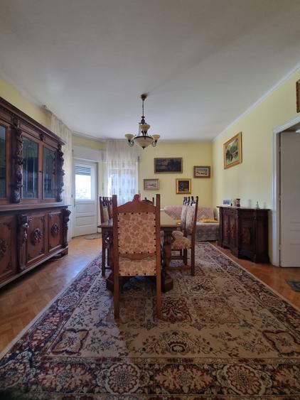 Dacia - 3 Camere - Garaj - Curte - 4