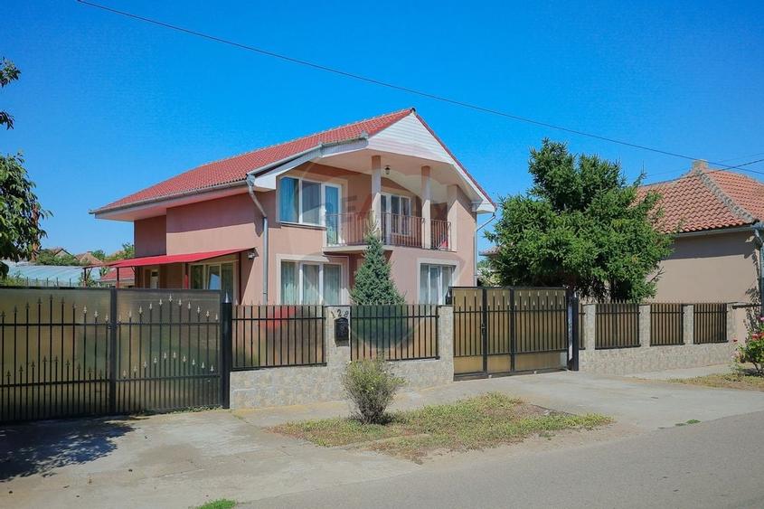 De vanzare casa cu 3 camere si teren 950 mp in Mihai Bravu - 1