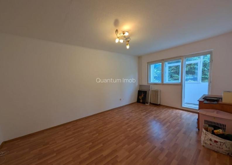 Apartament 3 camere decomandat, 67mp, Mihai Bravu, etaj 1/4