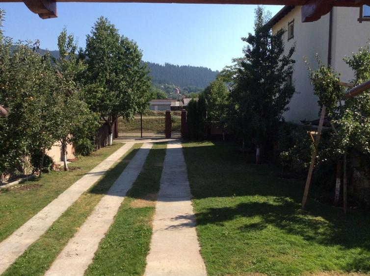 Vila ultracentrala Gura Humorului | 6 dormitoare | Ideal pensiune / investitie - 7