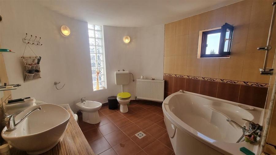 Vila de 8 camere zona centrala Stupini Brasov - 21