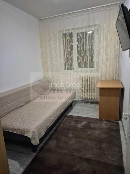 Apartament 3 camere -Tatarasi- etaj 2/4 - 400 EUR Apartament 3 camere -Tatarasi- etaj 2/4 - 400 EUR