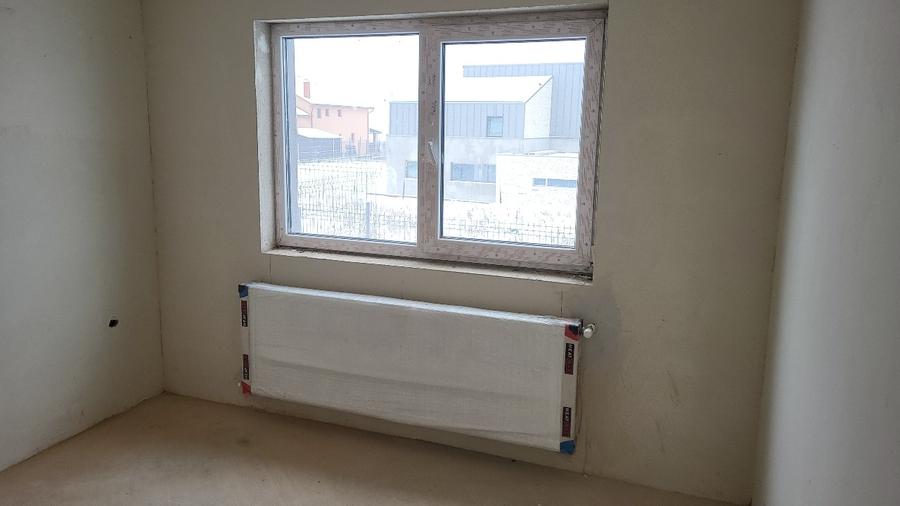 Vand apartament/spatiu servicii + demisol + garaj - 3