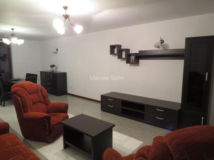 Proprietar, vand vila P+1+pod amenajat ( locuibil )