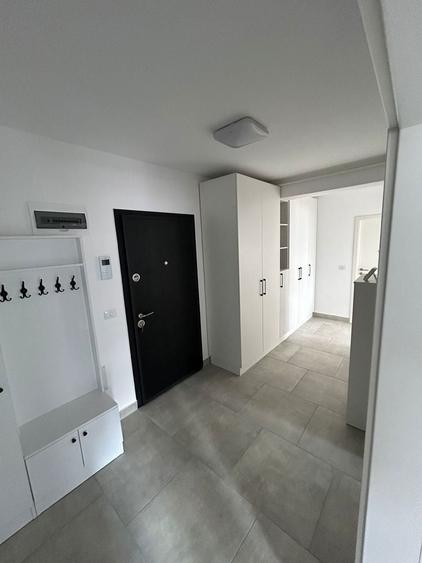 Inchiriez Apartament 2 camere decomandat, 62 mp + terasa 9 mp, parcare in apropierea mall ul Coresi Shopping Resort* Complex Grandis Residence - 1