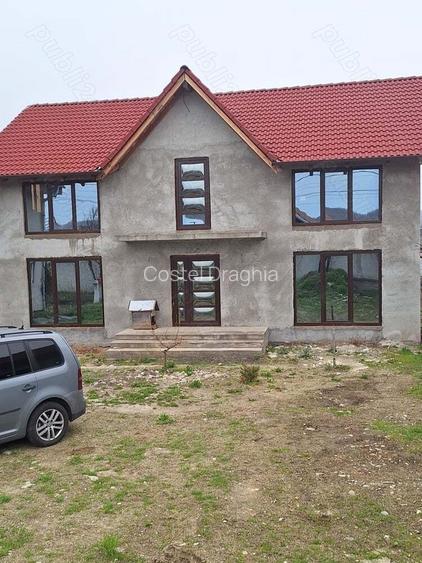 Casa P+1, 200mp neterminata + 900mp teren in Halanga Mehedinti Casa P+1, 200mp neterminata + 900mp teren in Halanga Mehedinti