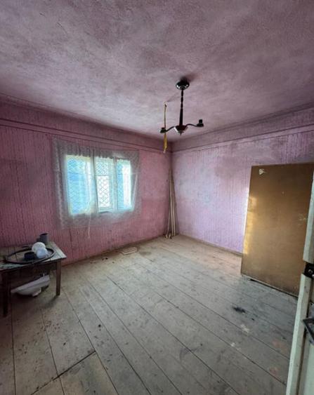 Doua case pe acela?i teren, 180 mp utili, 25 ari, ?indre? - 11