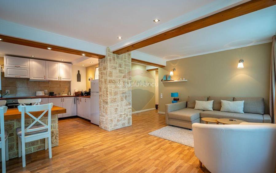 Apartament de Lux | Curte Privata, Garaj | Priveli?te S...