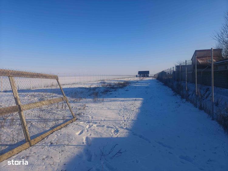 Casa si teren comuna Postavari - 1