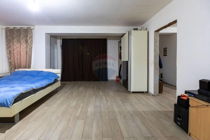 Casă / Vilă cu 4 camere de vânzare în Cartier - Gheraiesti - 22