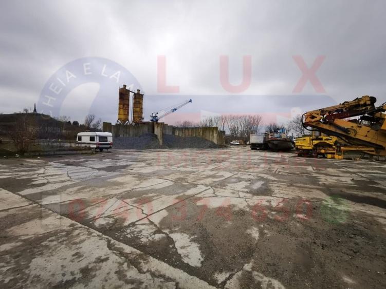 Spațiu industrial, de 4,232 mp, în Monumentului