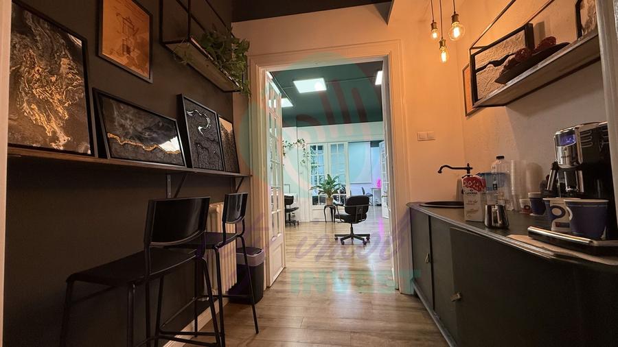 Apartament cu 4 camere în P-ța Romană