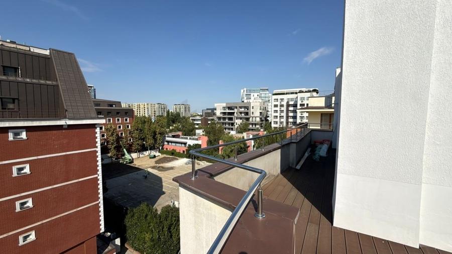 Apartament cu 3 camere semidecomandat, mobilat în Herăstrău
