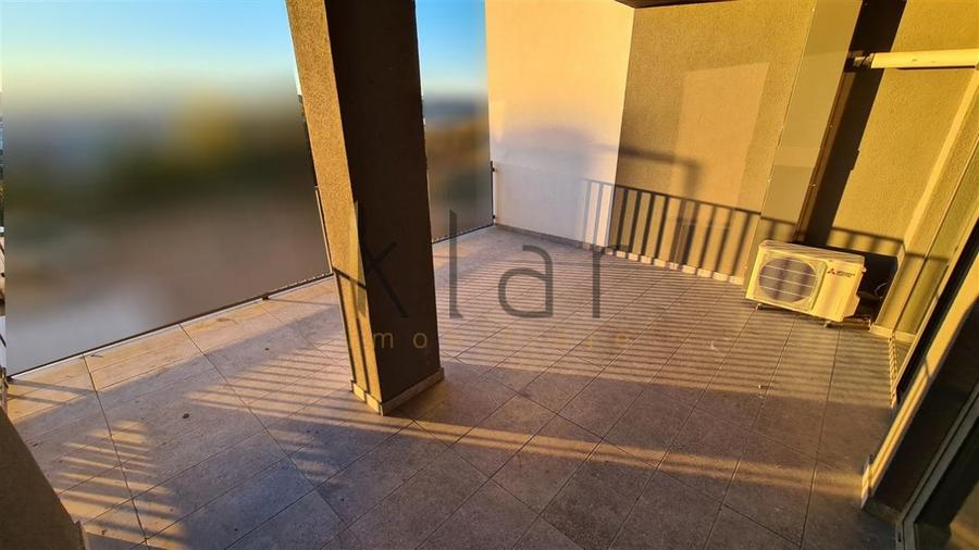 Apartament cu 2 camere semidecomandat, mobilat în Zorilor