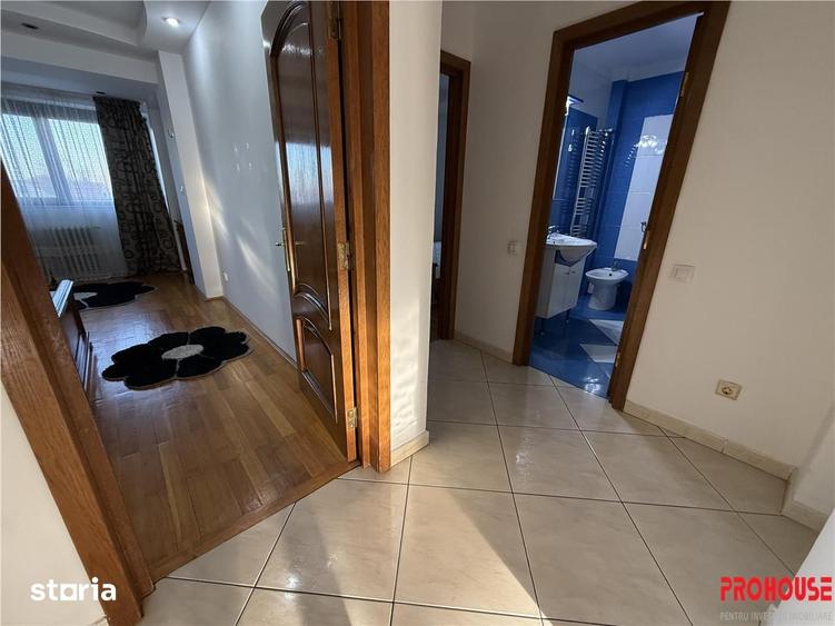 Apartament cu 3 camere, mobilat în Unirii