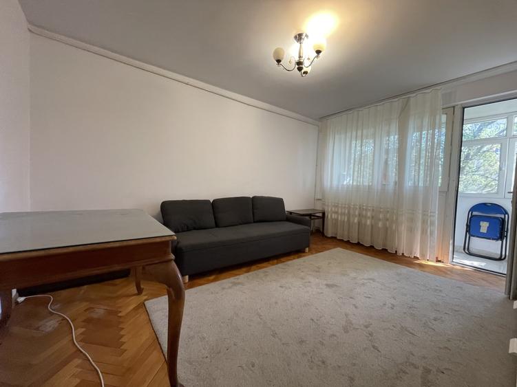 Apartament cu 2 camere decomandat, mobilat în Drumul Taberei