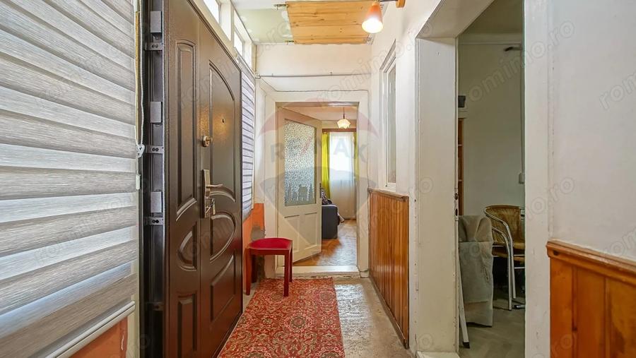 Casă cu 3 camere cu Teren 230 Mp în Carierei
