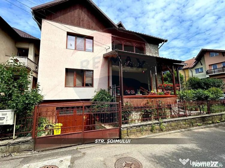 Casă cu 6 camere cu Teren 423 Mp în Valea Roșie