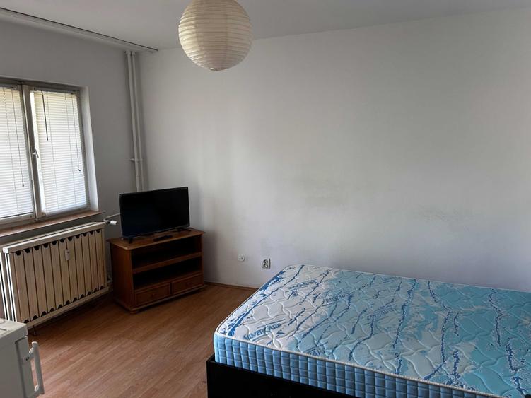 Garsonieră decomandată în Popoveni
