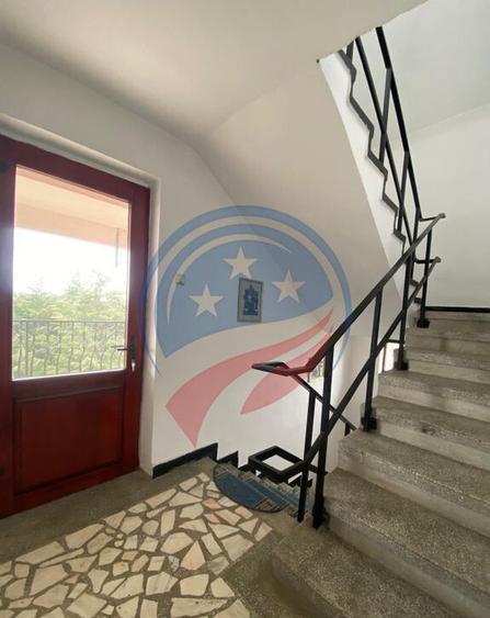 VILA CU 2500 MP TEREN LA 15 KM DE CRAIOVA CENTRU - 10