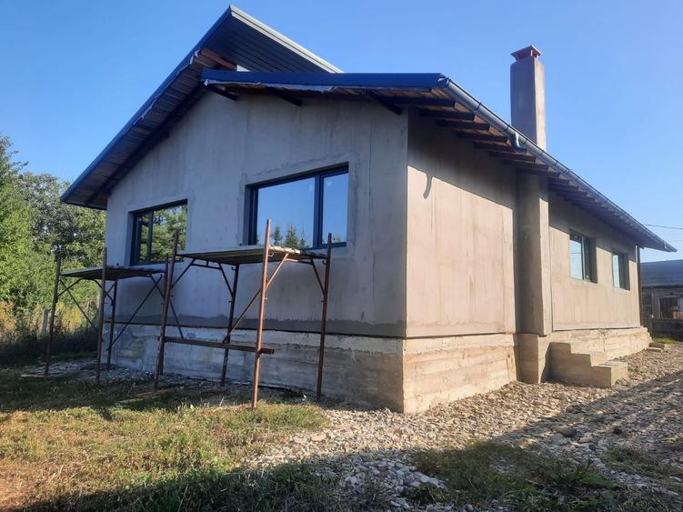 De Vanzare Casa pe Structura Metalica, Botesti - Girov, 104mp, - 2