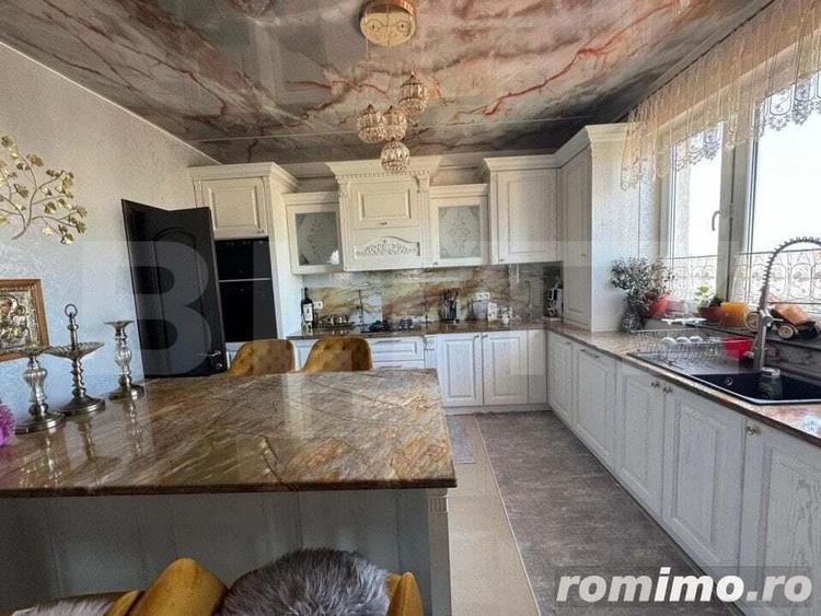 Penthouse ,4 camere , 177 mp , zona centrala ,Radauti - 2