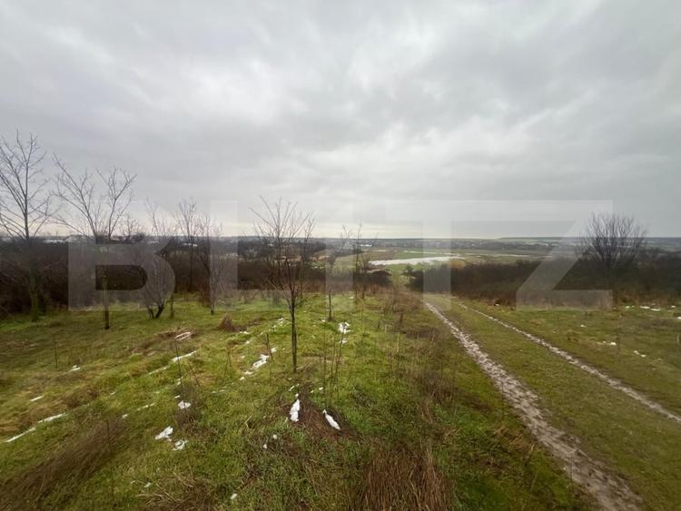 Teren intravilan, 2298 mp, strada Robanesti - 3