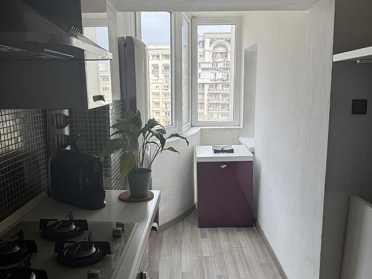 Unirii BULEVARD STRADAL decomandat,balcoane,loc parcare,se vinde mobilat utilat. - 13