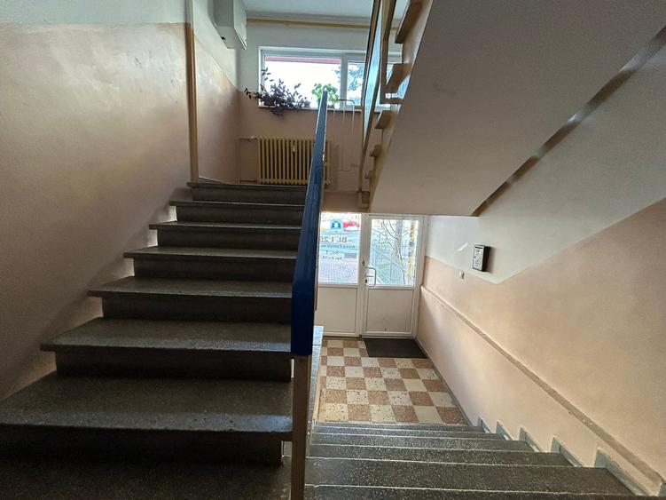 Titan Ozana 3 Camere Parter 63 Mp Bloc 1970 Reabilitat 15 Min Metrou - 18