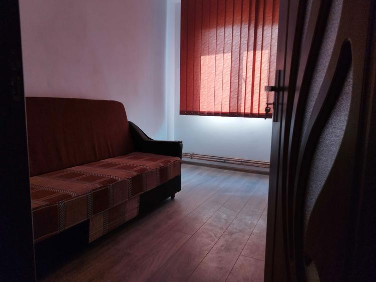 Apartament de vanzare - 7