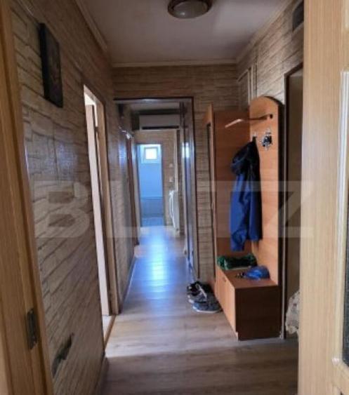 Apartament de vanzare, cu 4 camere, 4 balcoane, 75 mp, zona - 1