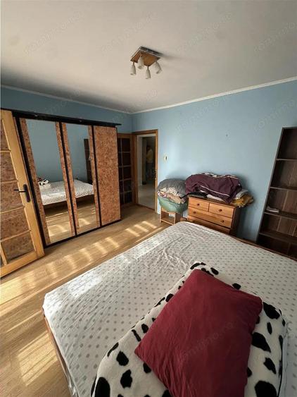 Decomandat, model mare cu 2 bai in zona Bucovina - 13