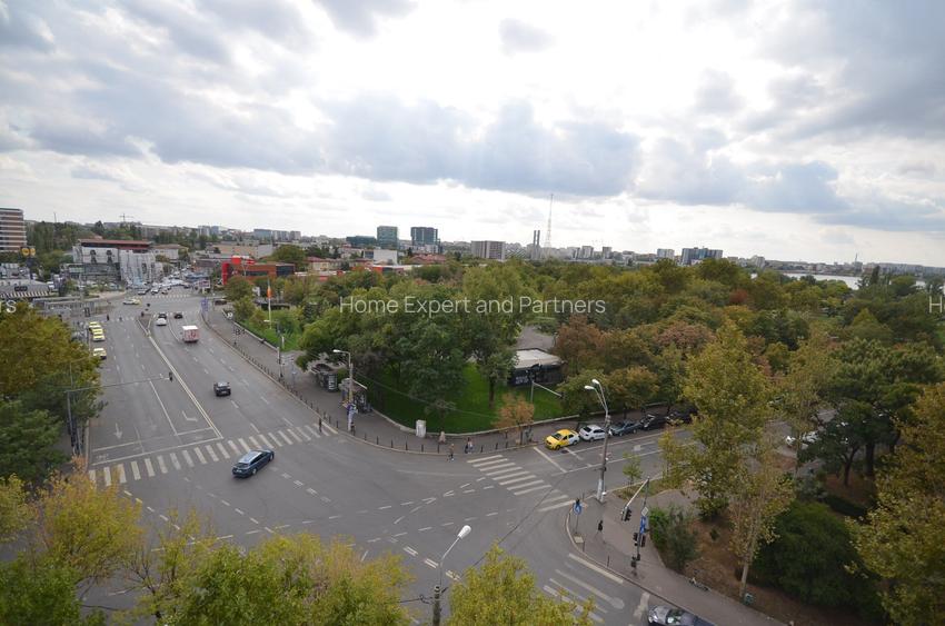 Apartament 3 camere - vis a vis parc Crangasi - in curs de renovare