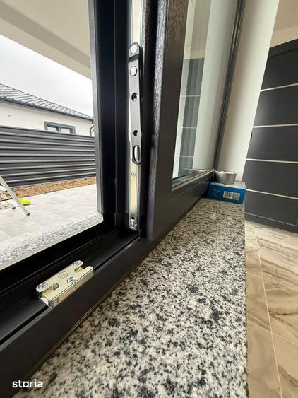 Casă cu 3 camere cu Teren 350 Mp în Letea Veche