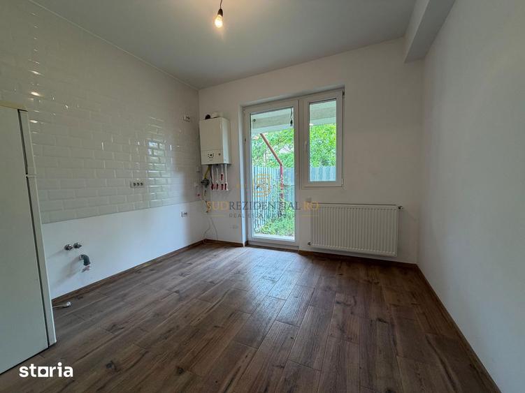 Casă cu 3 camere cu Canalizare în Central