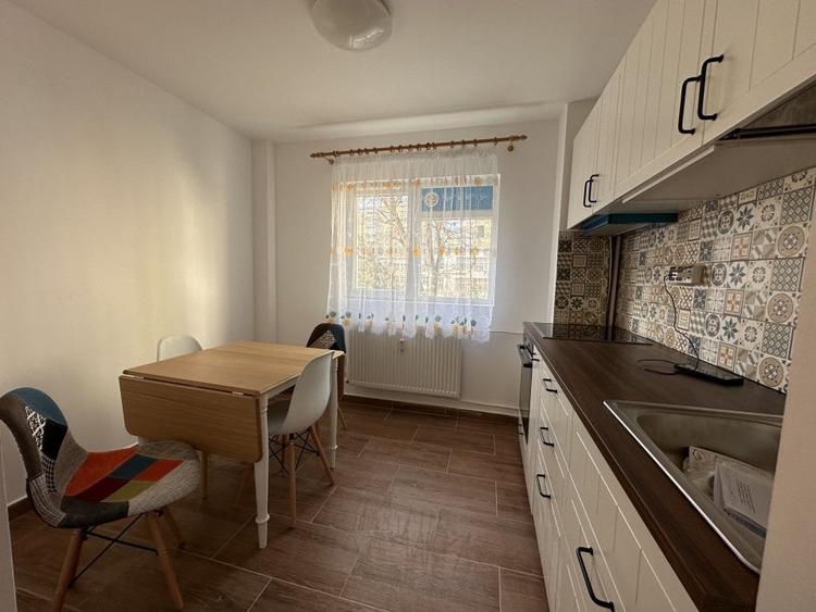 IANCULUI / 2 G.S. / BALCON 10 MP / LIBER - 4