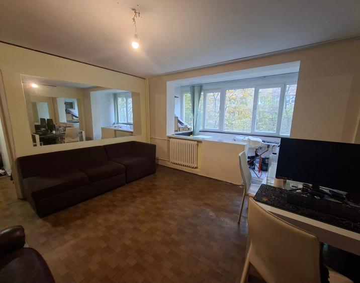 Obor,Colentina,Teiul Doamnei langa Sectia 7 Politie,10 minute metrou - 4