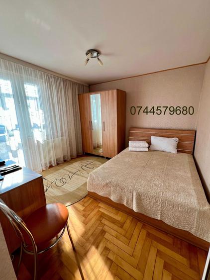 Apartament 2 camere - etaj II - zona Precista - Piatra Neamt - 1