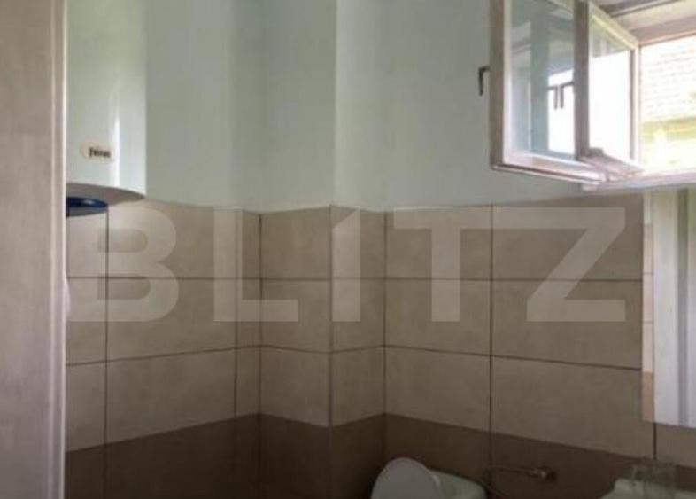Casa de vanzare, cu 6 camere, 218,44 mp, zona Tasnad - 4