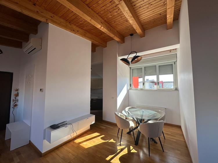 De închiriat  – Penthouse modern, strada Vasile Loichița, complex Ring - 15