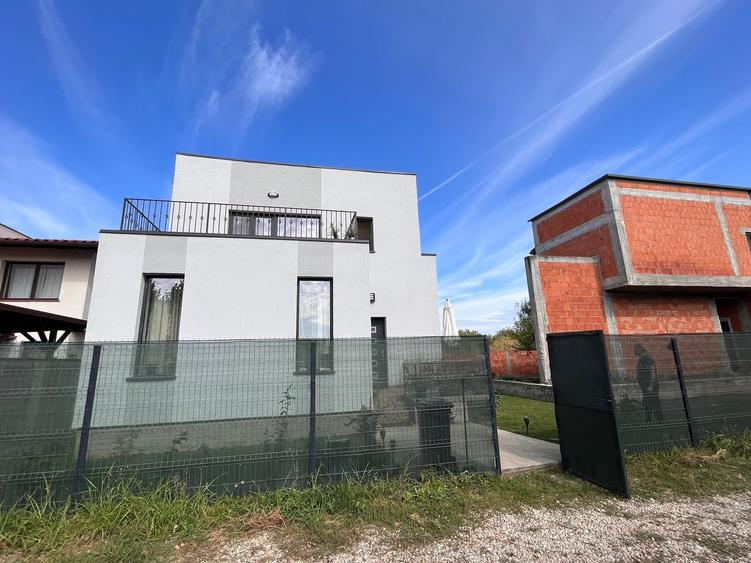 Proprietate de vânzare – Corbeanca, 2 case pe teren de 470 mp - 2